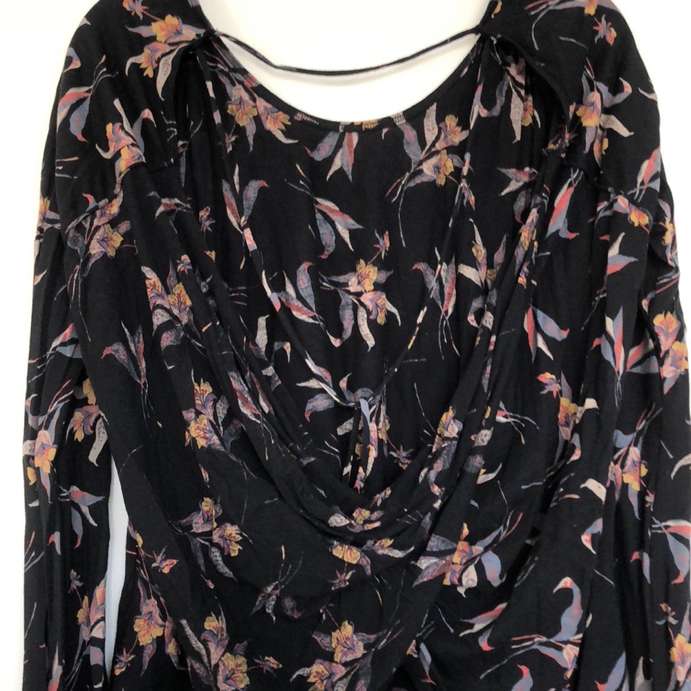 Flash sale 🔥 Free People open back long sleeve! - Picture 2 of 5